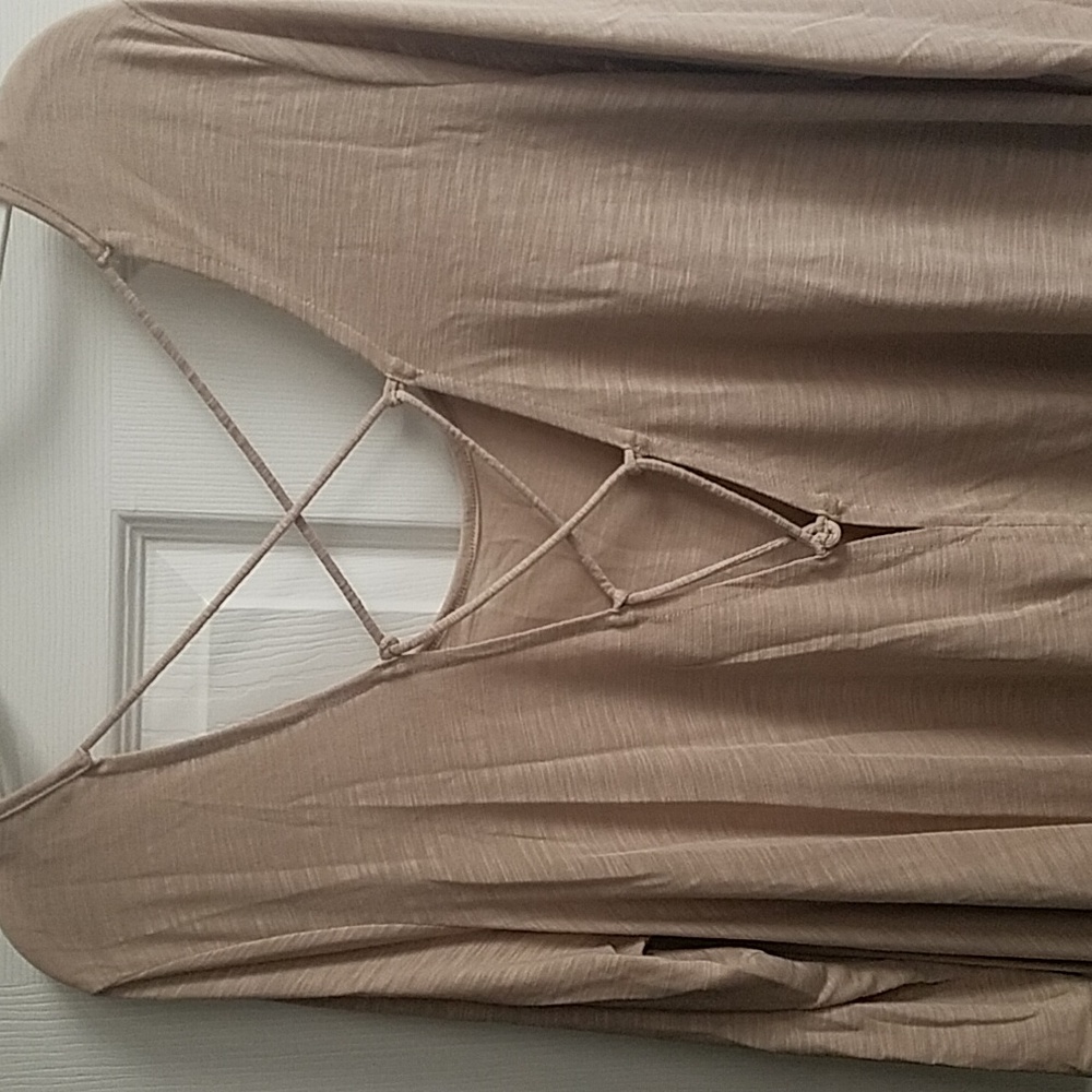 American Eagle Top - Picture 4 of 4
